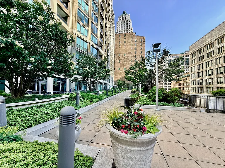 130 N Garland Ct #2110 — Photo 38