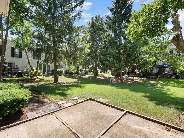 1500 Golfview Dr — Photo 22