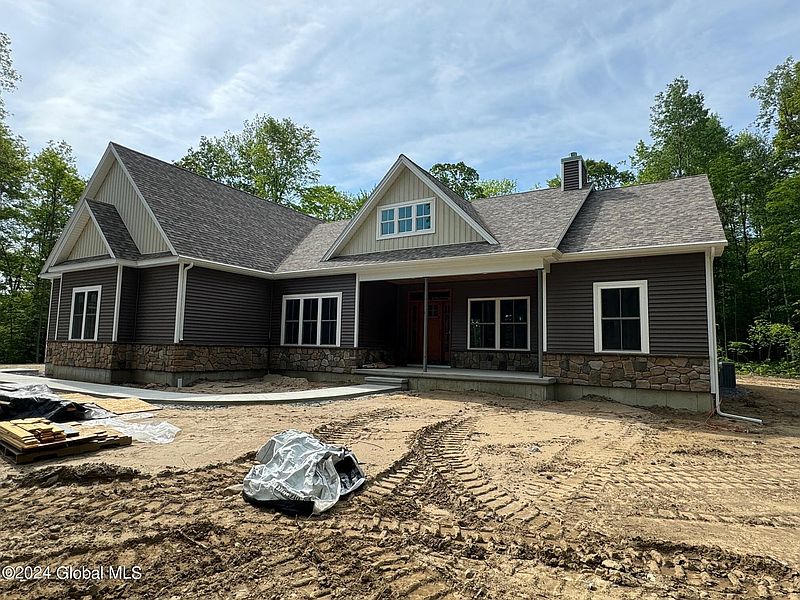4th image of 452 SELFRIDGE ROAD