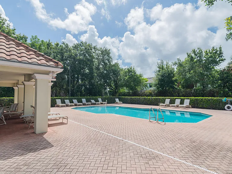 7522 Herrington Ln — Photo 25