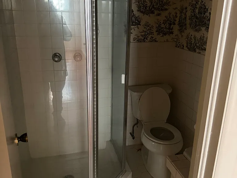 207 Country Club Blvd #C — Photo 3