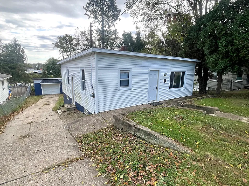 2595 Nesmith Lake Blvd