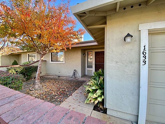 2nd image of 1633 San Vicente Ave