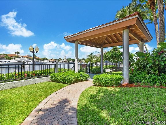 Common area... waterfront