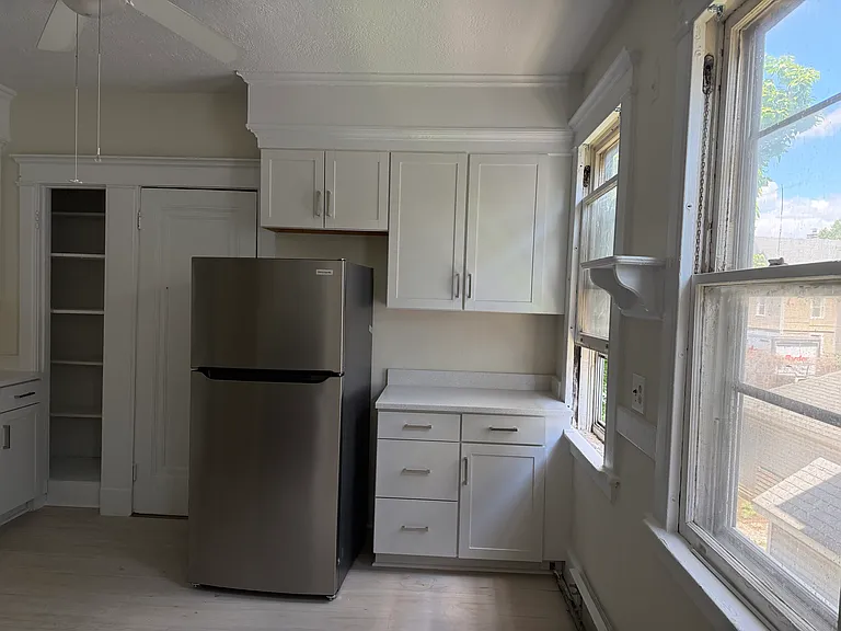 673 Elm St #2 — Photo 7
