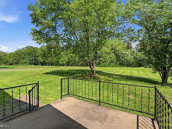 5th image of 25325 Independence Rd