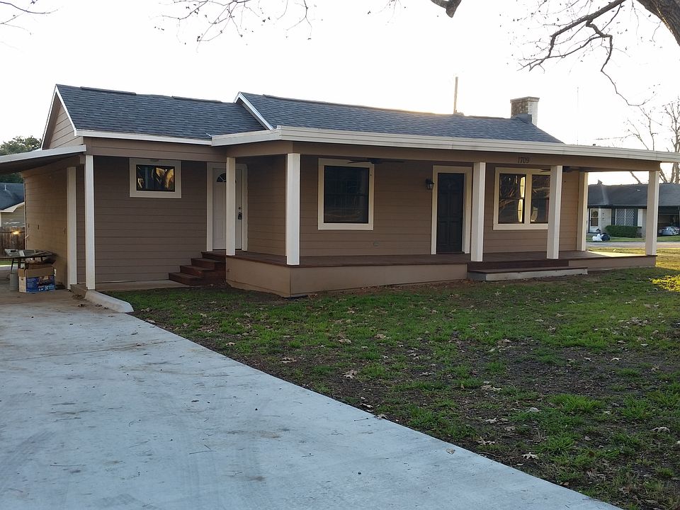 1st image of 1709 S Park St