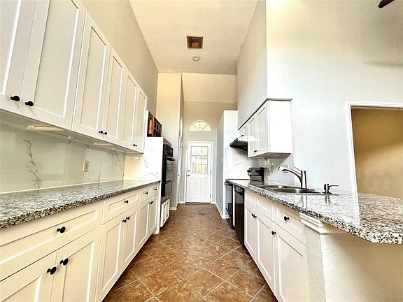 2nd image of 9322 Stonecreek Ln