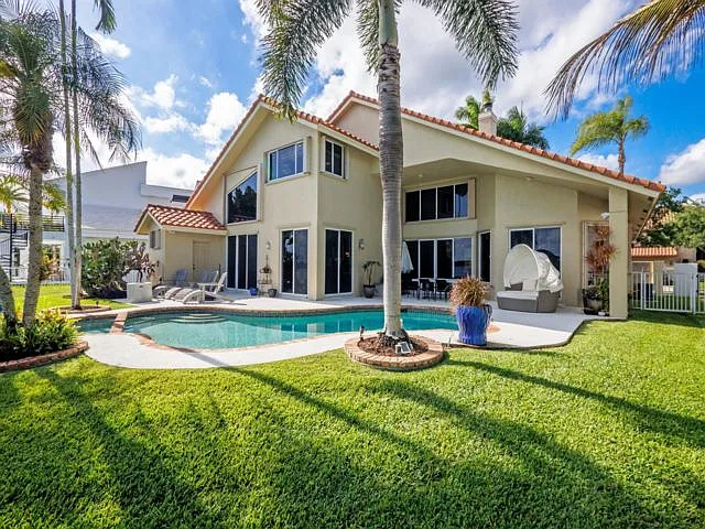 18142 NW 15th Ct — Photo 7