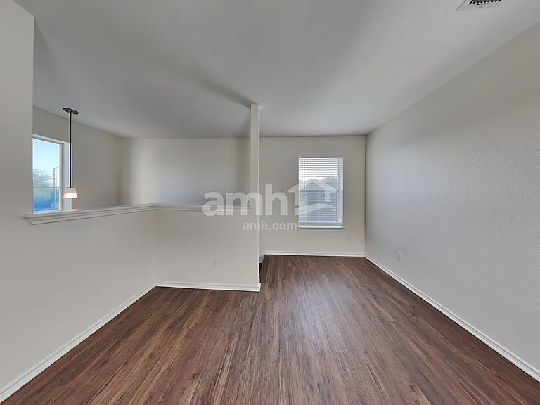 10815 Canter Spur — Photo 8