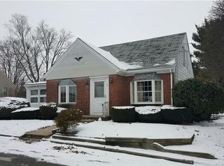 5 Minola St, Cranston, RI 02910