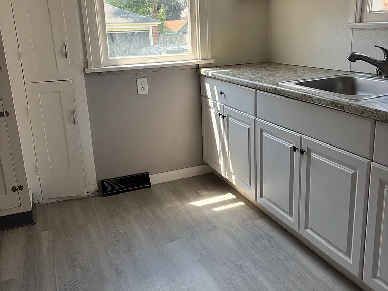 4318 Rush Blvd — Photo 6