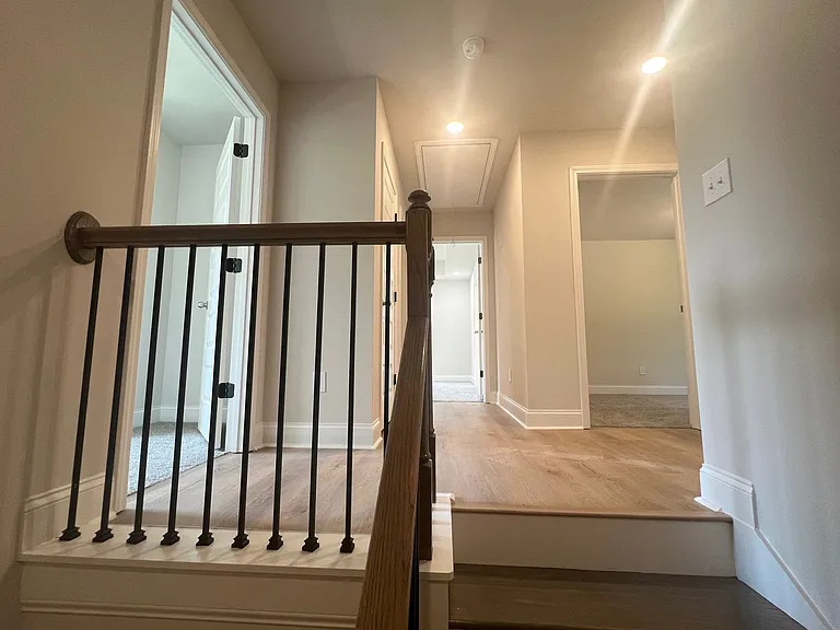 176 Country World Dr — Photo 9