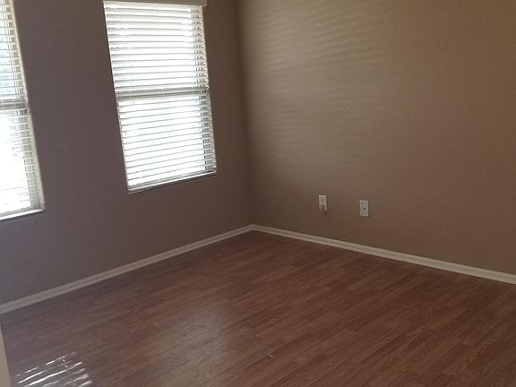 4th image of 40412 W Sanders Way