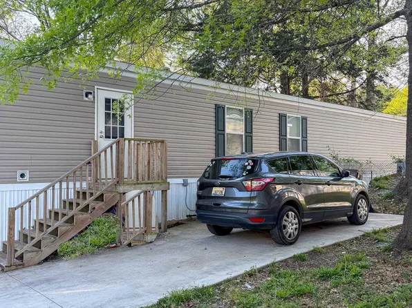 15 Adam Dr, Birmingham, AL 35215