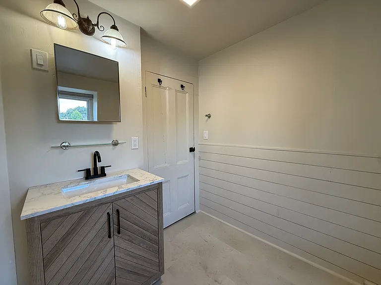 2703 W Main St #3 — Photo 11
