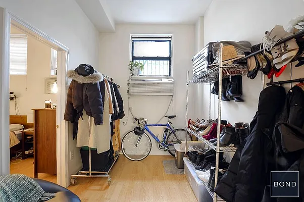 Rented by Bond New York | media 5