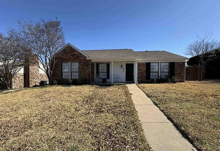 1st image of 242 Pinyon Ln