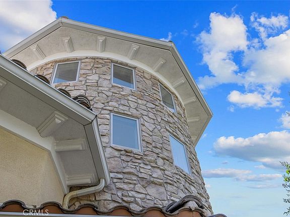 4th image of 21120 Placerita Canyon Rd