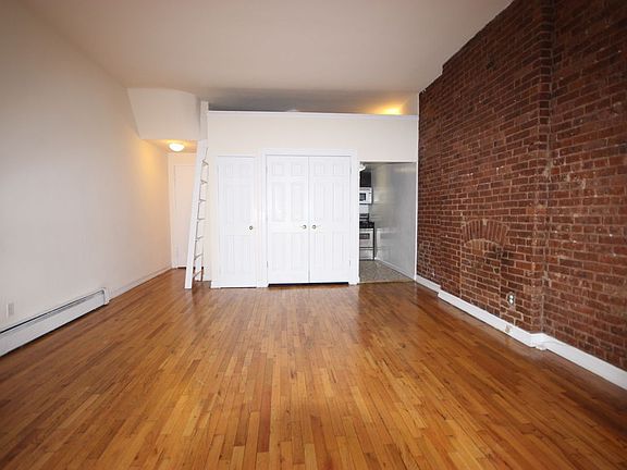 3rd image of 163 W 73rd St APT 6W