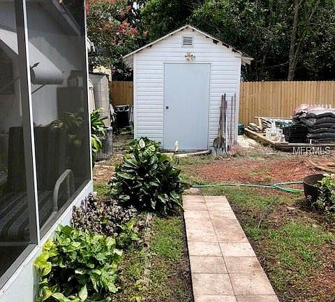 3rd image of 1149 Country Club Ln