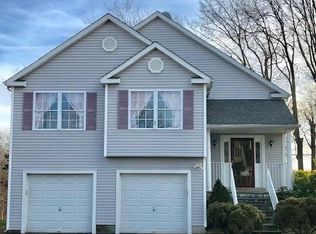 67 Platt St, Stratford, CT 06614