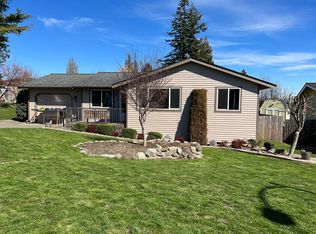 2144 Hawthorne St, Ferndale, WA 98248