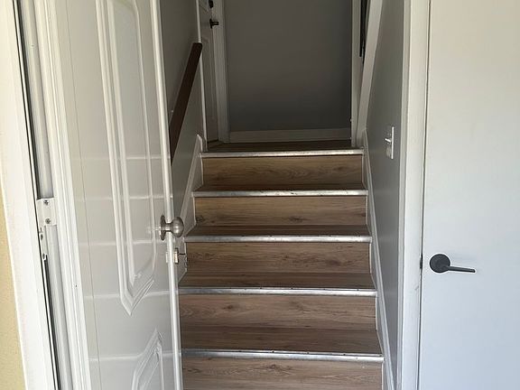2nd image of 4407 Rosemont Ave Floor 2