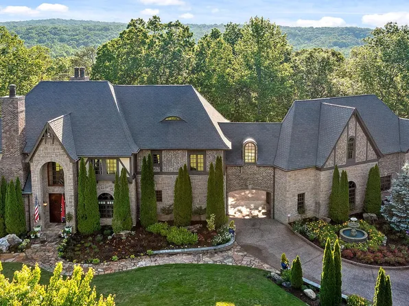 4405 Hawk Ridge Ct, Signal Mountain, TN 37377