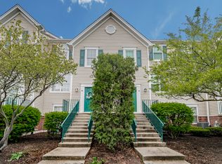 1126 Village Center Pkwy UNIT 6, Aurora, IL 60506