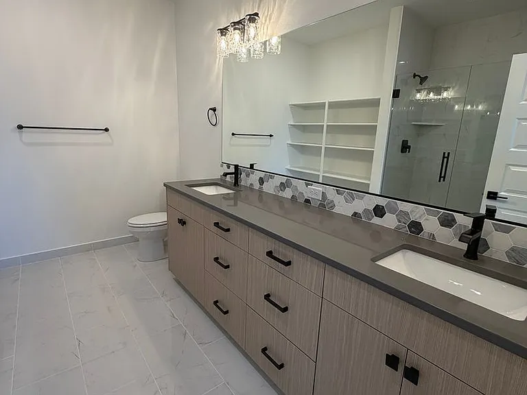 6398 NE Melby Way #5 — Photo 10