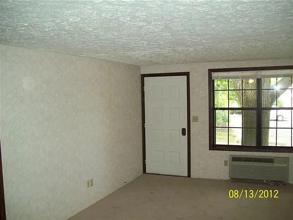 1 Bedroom Pics (2)