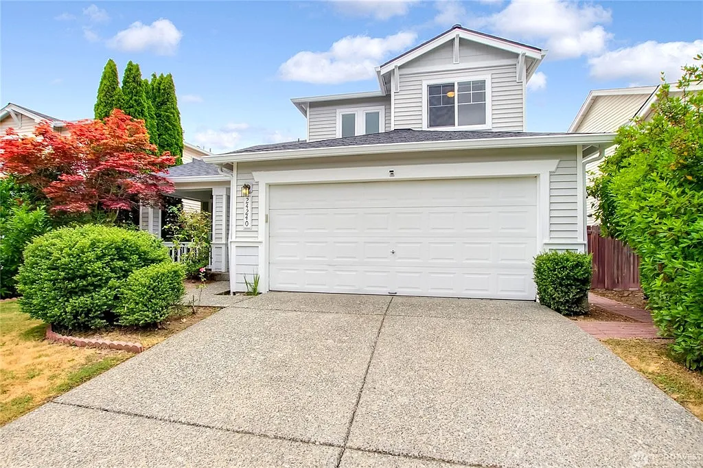 24240 SE 10th Place — Photo 3