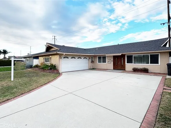 6631 Walton Dr, Huntington Beach, CA 92647