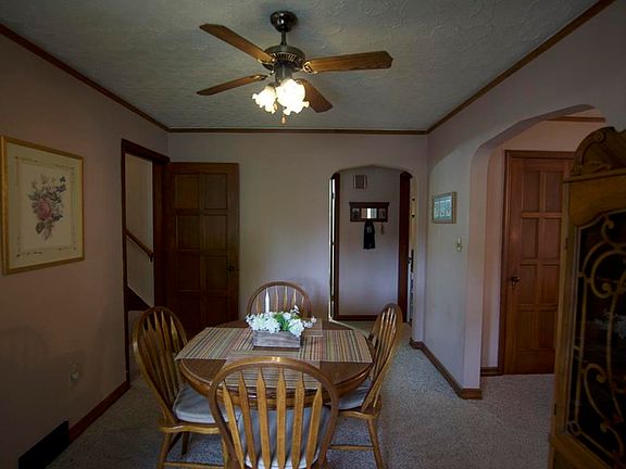 4th image of 225 E Dorothy Ln