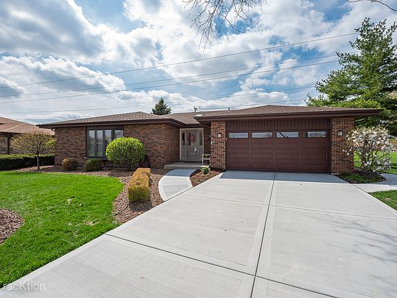 2nd image of 15506 Canterbury Ln