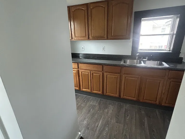 9 Hawthorne St #2 — Photo 4