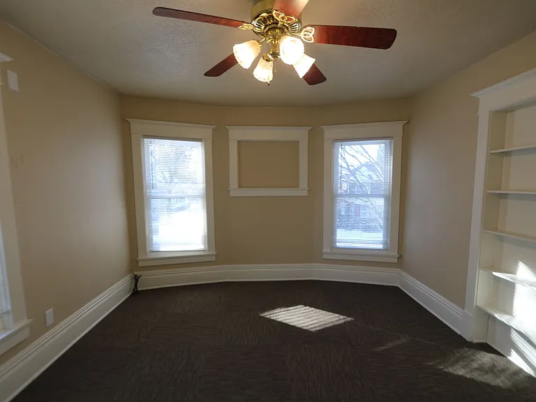 104 S Garfield Ave — Photo 16