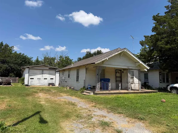 1202 N 12th St, Enid, OK 73701