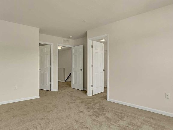 5th image of 1756 Fairbanks Ln