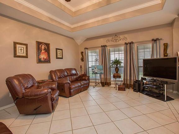 4th image of 2525 Windrose Dr