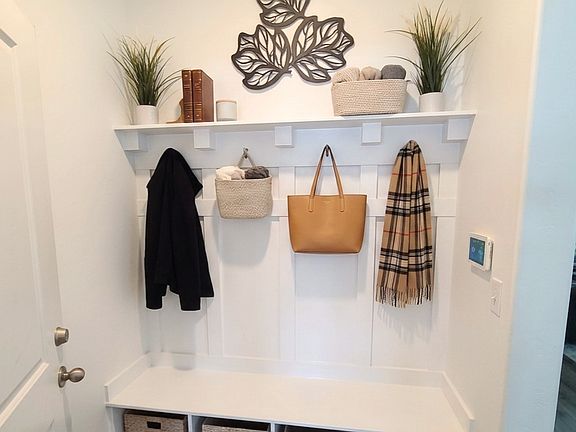 Main Floor: Cubby/Mudroom