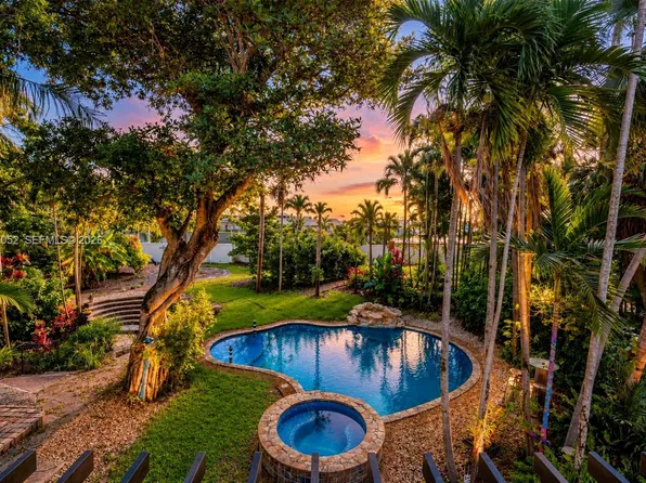 2200 Lazy Ln, Fort Lauderdale, FL 33305