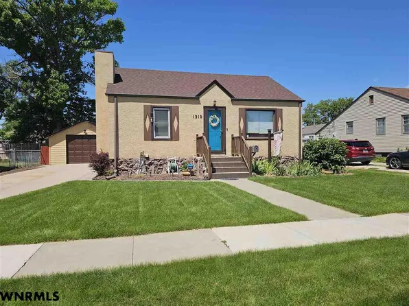 1310 Avenue F, Scottsbluff, NE 69361