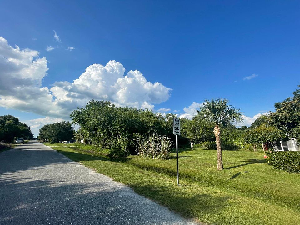 1st image of 2874 NW 37th Avenue