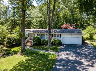 7 Forest Hill Rd, Randolph, NJ 07869