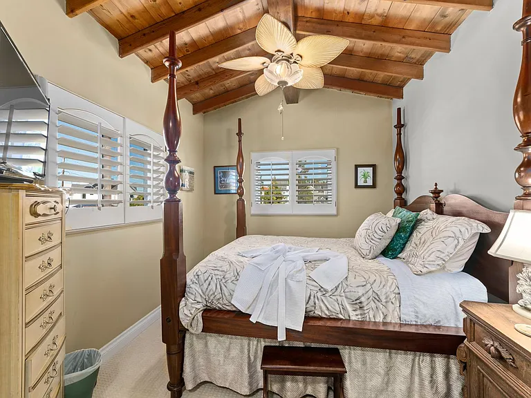Bedroom 2 with queen-size bed