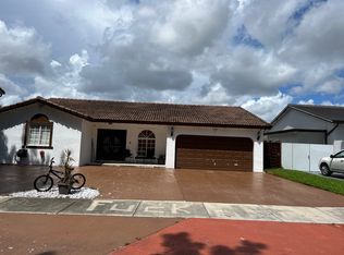 15451 SW 177th Ter, Miami, FL 33187