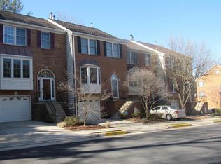2126 Bobbyber Dr, Vienna, VA 22182