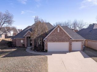 2416 Glen Hollow Rd, Edmond, OK 73034